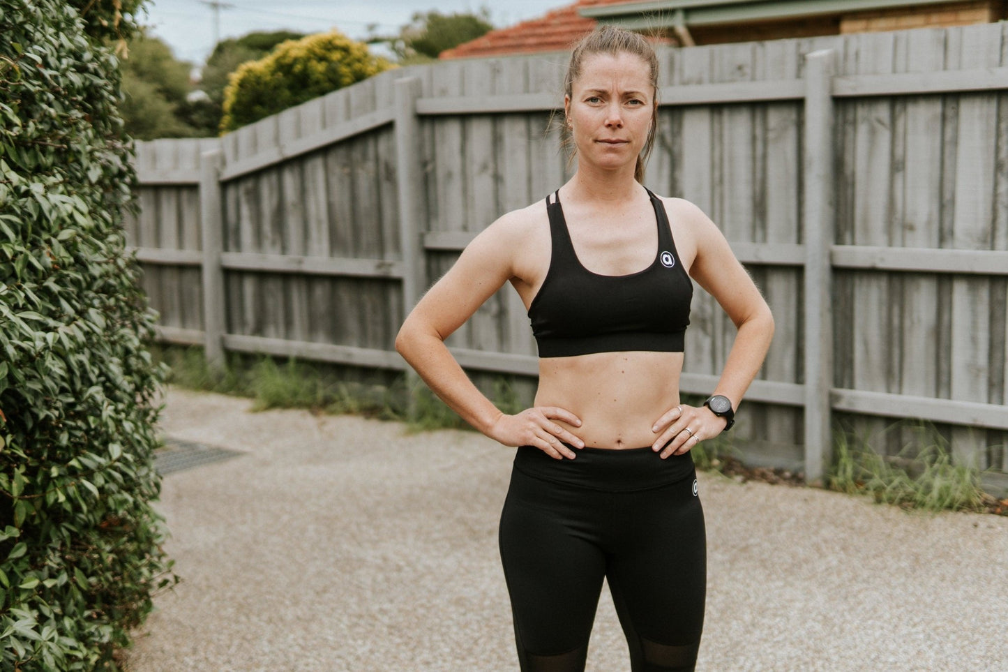 Medium support sports bra in black.